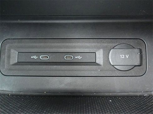 Used 2022 Volkswagen Atlas SE image 23