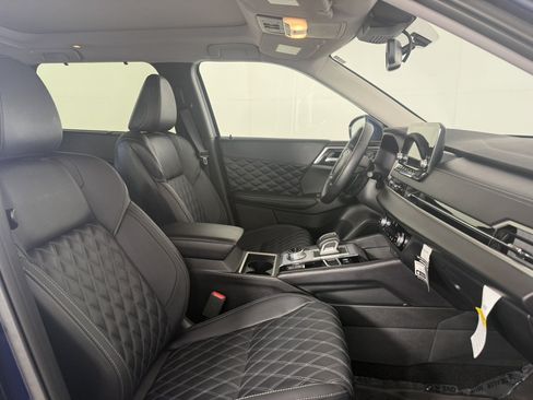 Used 2025 Mitsubishi Outlander SEL AWD/4WD image 10