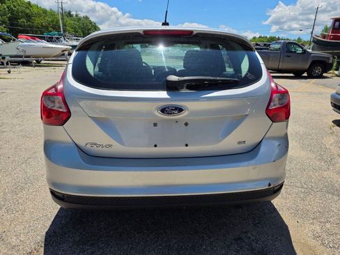 Used 2014 Ford Focus SE FWD image 10