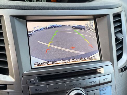 Used 2014 Subaru Outback 3.6R Limited image 35