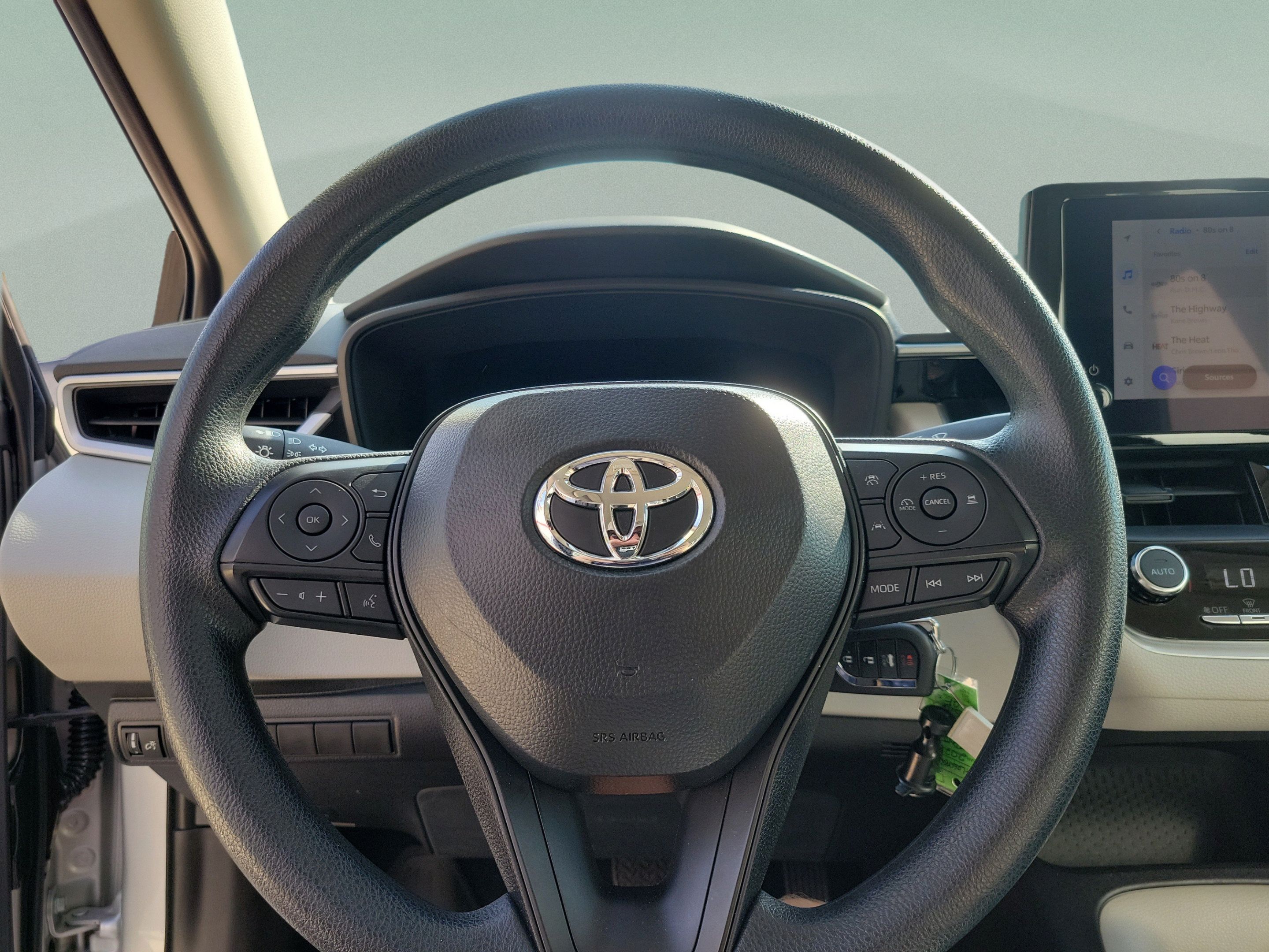 Used 2026 Toyota Corolla LE FWD image 12