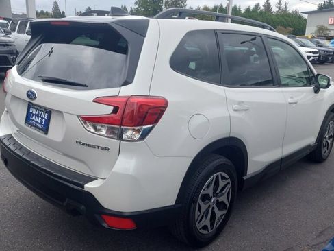 Used 2024 Subaru Forester Premium AWD/4WD image 4