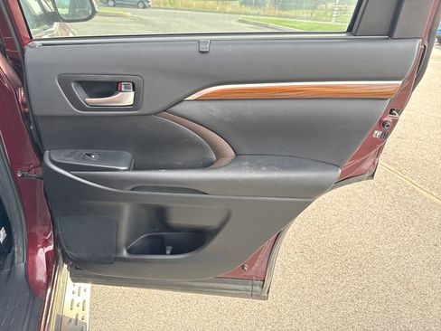 Used 2018 Toyota Highlander Limited Platinum w/ Protection Package #3 image 16