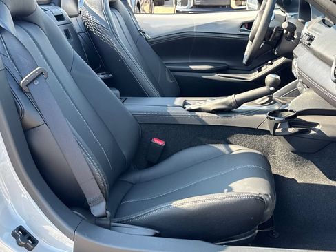 New 2026 MAZDA MX-5 Miata Grand Touring w/ Appearance Package RWD image 19