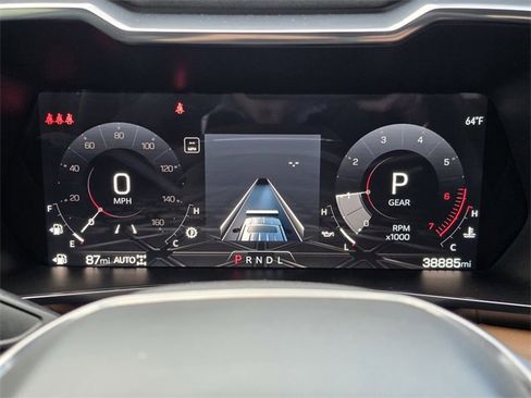 Used 2024 GMC Canyon AT4 w/ Technology Package image 12