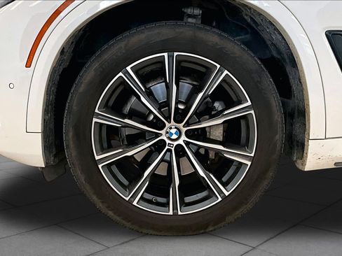 Used 2023 BMW X5 xDrive40i w/ M Sport Package AWD/4WD image 10