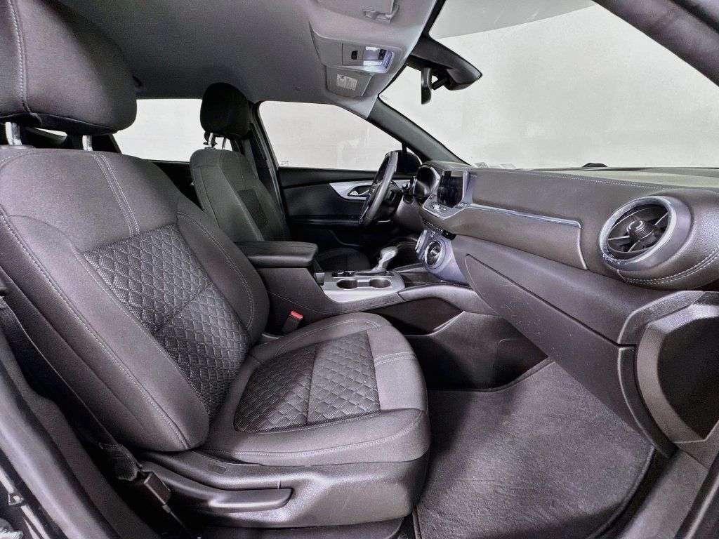 Used 2021 Chevrolet Blazer LT FWD image 36