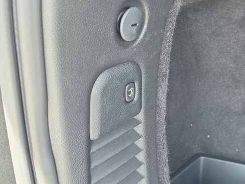 Used 2025 Dodge Durango GT RWD image 8