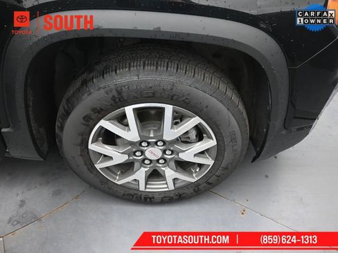 Used 2023 GMC Acadia SLE w/ Driver Convenience Package image 33