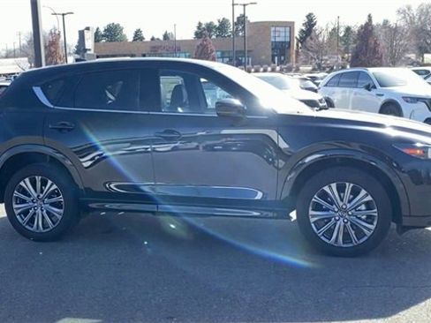 New 2025 MAZDA CX-5 Signature image 9