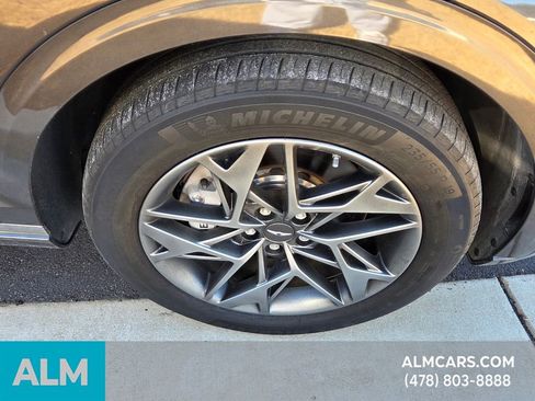 Used 2023 Genesis GV70 2.5T w/ Advanced Package image 5