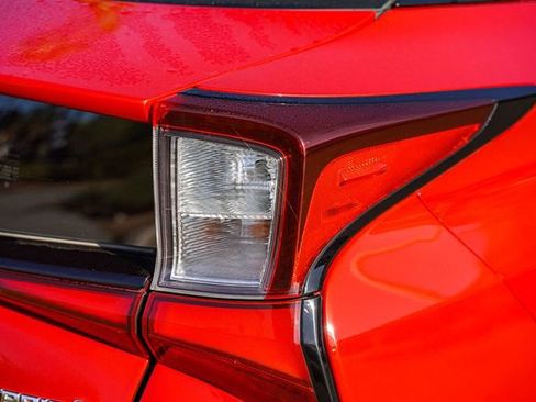 Used 2022 Toyota Prius LE image 8