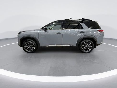 New 2026 Nissan Pathfinder Platinum image 5