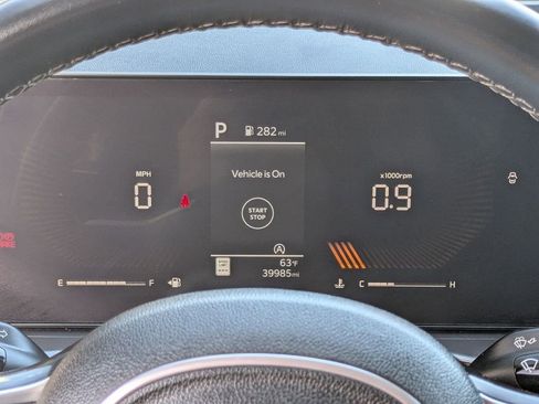 Used 2024 Kia Sorento S image 18