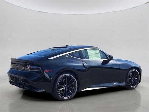 New 2025 Nissan Z Performance w/ Floor Mat Package image 2
