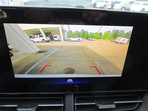 New 2026 Chevrolet Trax RS w/ Sunroof Package FWD image 32