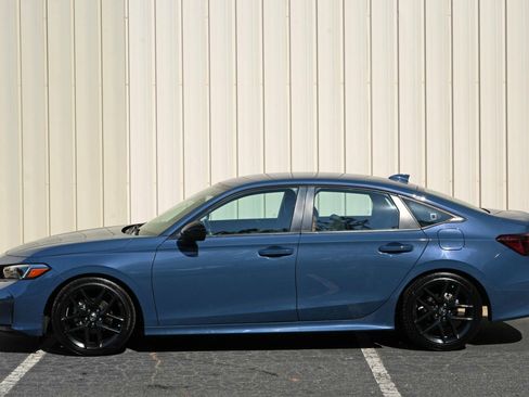 Used 2025 Honda Civic Sport image 42
