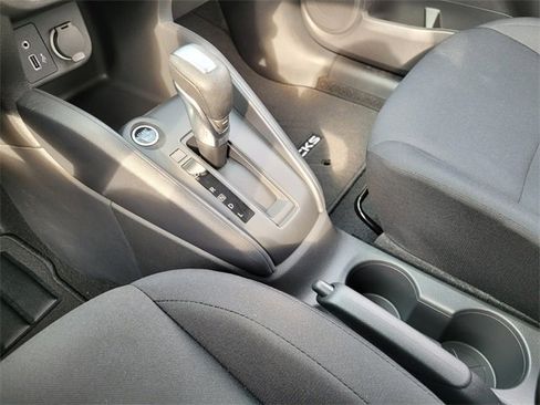 New 2025 Nissan Kicks Play S image 16