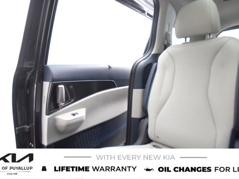 New 2026 Kia Carnival SX Prestige image 13