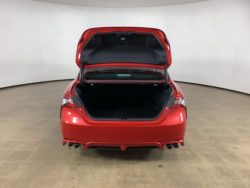 Used 2022 Toyota Camry XSE image 12