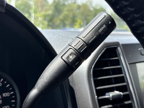 Used 2020 Ford F150 XLT w/ Equipment Group 302A Luxury AWD/4WD image 17