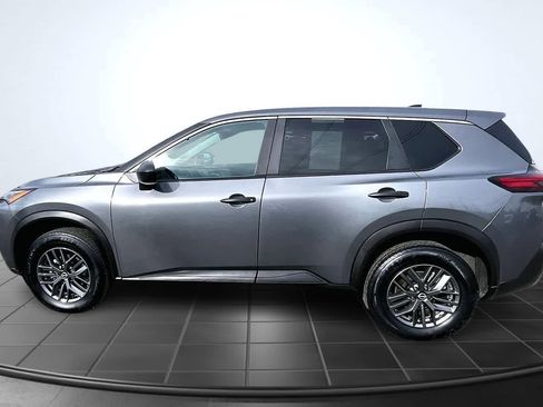Used 2023 Nissan Rogue S image 3