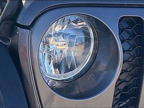 Used 2020 Jeep Gladiator Sport w/ Quick Order Package 24S image 27