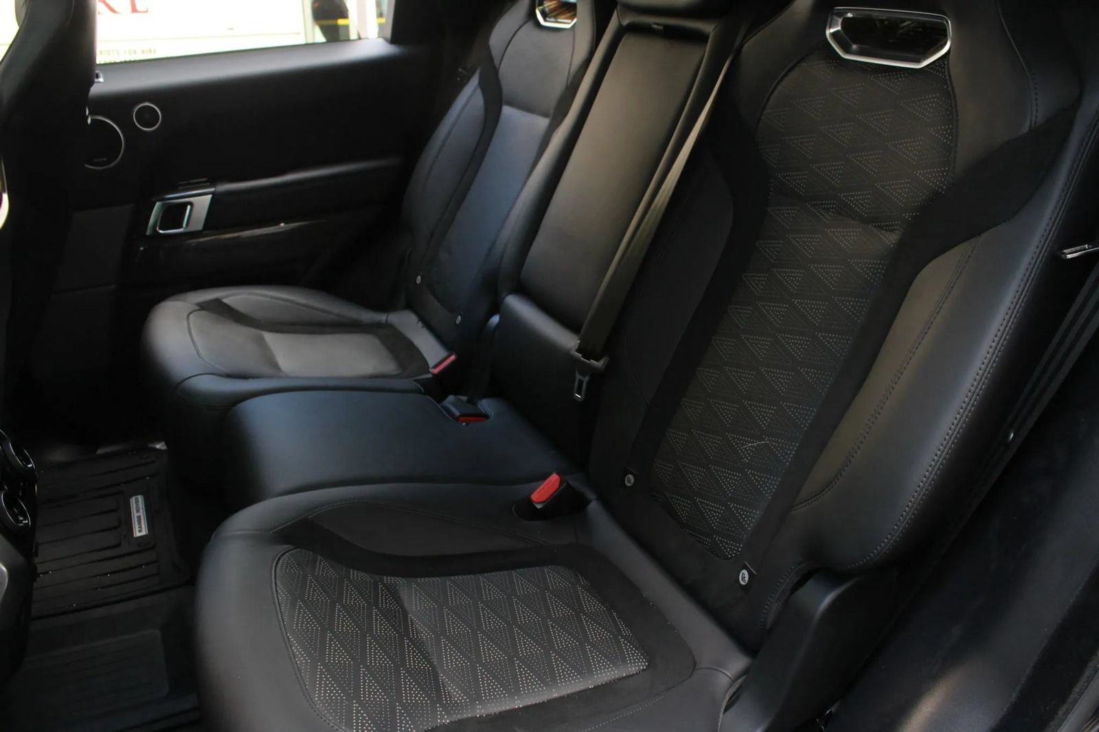 Used 2019 Land Rover Range Rover Sport SVR AWD/4WD image 20