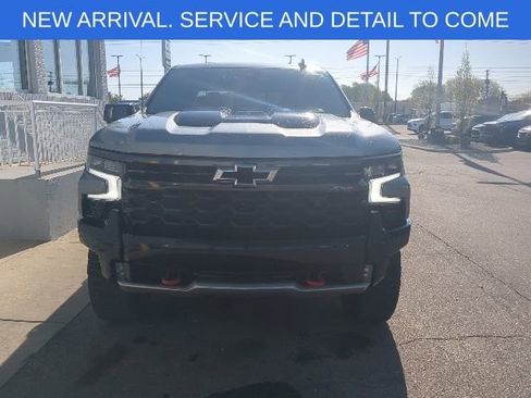 Used 2023 Chevrolet Silverado 1500 ZR2 w/ Technology Package AWD/4WD image 12