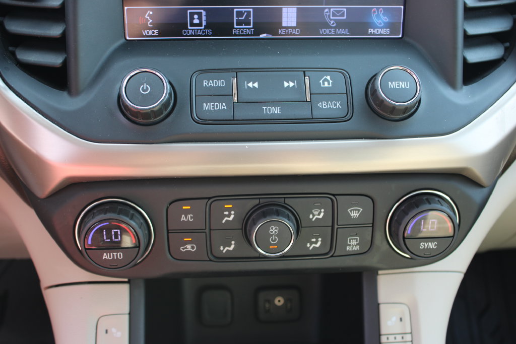 Certified 2018 GMC Acadia Denali w/ Technology Package AWD/4WD image 21