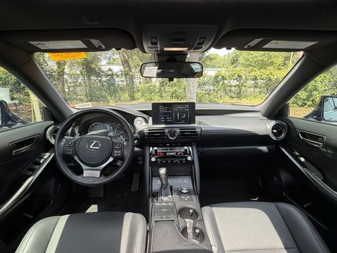 Used 2024 Lexus IS 350 F Sport RWD image 36