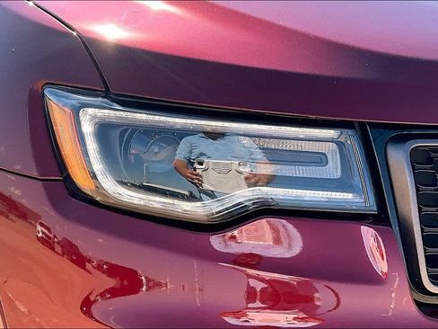Used 2020 Jeep Grand Cherokee High Altitude RWD image 30