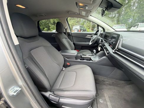 Used 2024 Kia Sportage LX AWD/4WD image 19