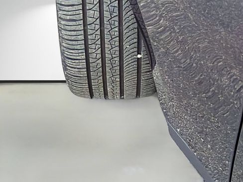 Used 2025 BMW 540i xDrive AWD/4WD image 43