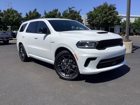 New 2026 Dodge Durango GT image 2