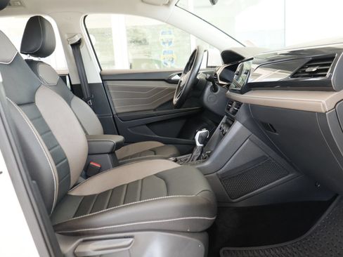Certified 2024 Volkswagen Taos SEL AWD/4WD image 21
