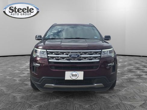 Used 2018 Ford Explorer XLT w/ Equipment Group 201A image 8