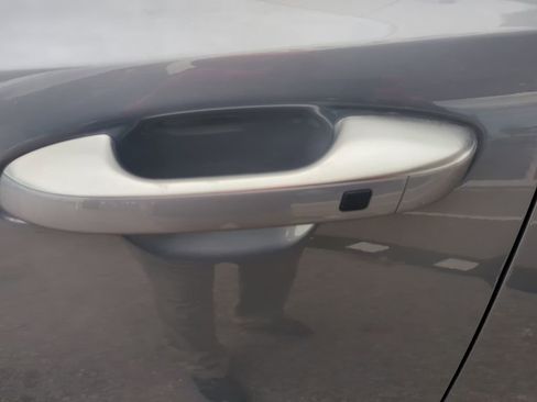 Used 2023 Kia Telluride S image 13