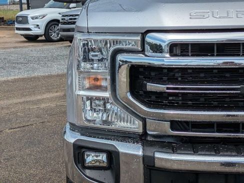 Used 2022 Ford F250 Lariat w/ Lariat Value Package AWD/4WD image 10