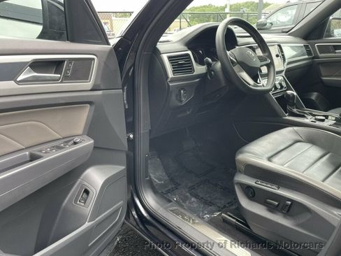 Used 2021 Volkswagen Atlas Cross Sport SEL AWD/4WD image 8