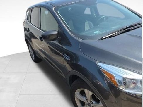 Used 2016 Ford Escape SE FWD image 8