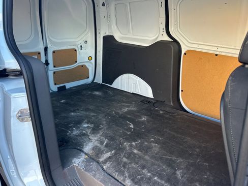 Used 2020 Ford Transit Connect XLT image 14
