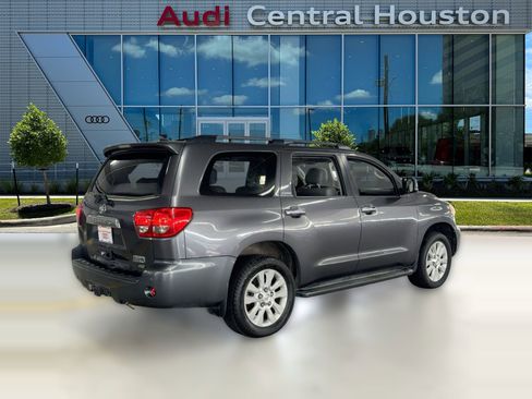 Used 2015 Toyota Sequoia Platinum image 9