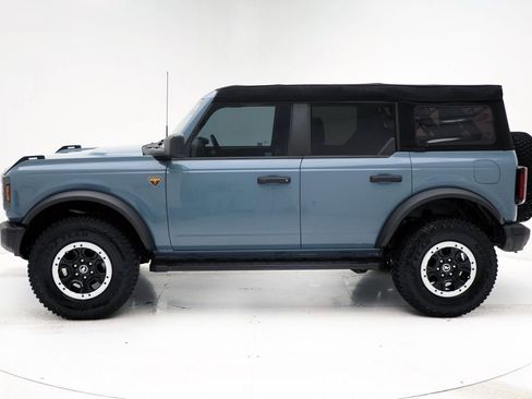 Used 2023 Ford Bronco Badlands w/ Sasquatch Package image 6