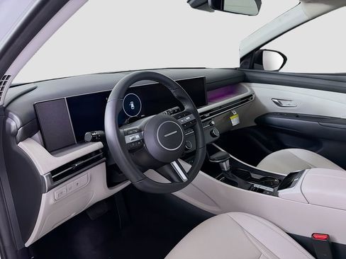 Used 2025 Hyundai Tucson SEL FWD image 11