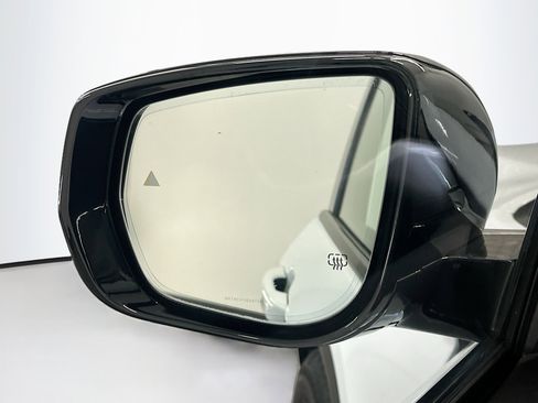 Used 2024 Jeep Grand Cherokee L Limited w/ Luxury Tech Group II image 16