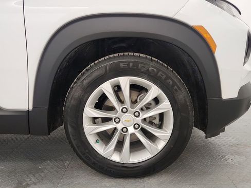 Used 2021 Chevrolet TrailBlazer LS image 20