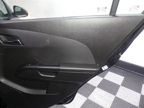 Used 2019 Chevrolet Sonic Premier FWD image 25