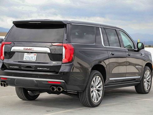 Used 2022 GMC Yukon XL Denali image 5