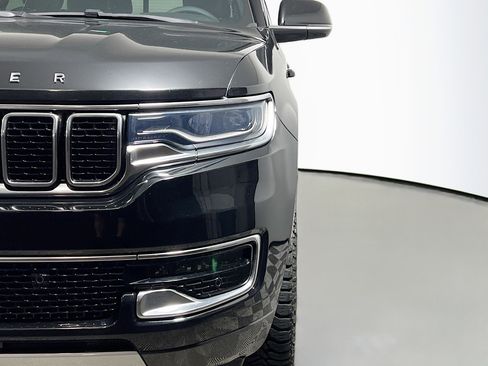 Used 2022 Jeep Wagoneer Series II image 12